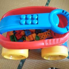 ブロック入れる車