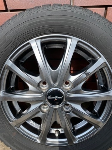 スタッドレスタイヤ　アルミホイール付き