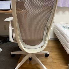 オカムラのシルフィー　オフィスチェア