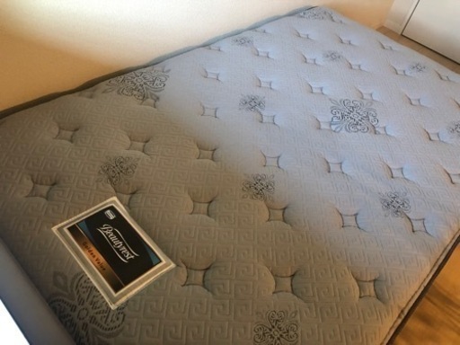 【元値20万】シモンズ、ゴールデンバリュー、セミダブルベッド