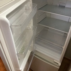 シャープ　2012 147L 冷蔵庫の画像