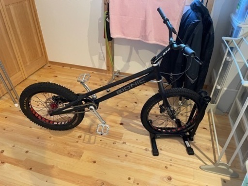 自転車　トライアル