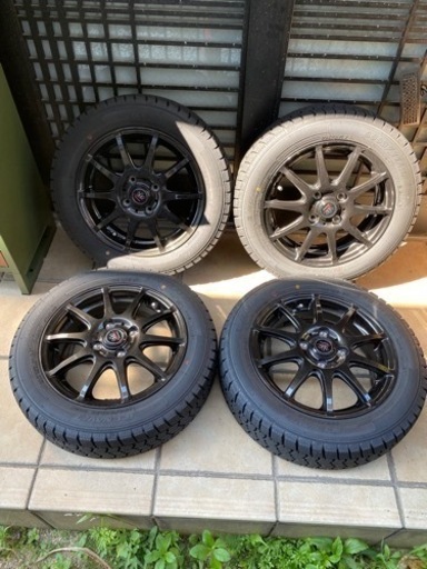 スタッドレスタイヤ+アルミホイール4本セット