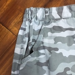 🉐単品299円❗️迷彩柄スカート2アイテムペアセット(サイズ140と150)👍 500円❗️それぞれ単品でもOK❗️仲良しお嬢様お揃いで着回しに最適✨👍の画像