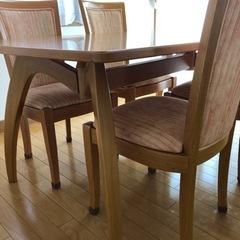 ダイニングテーブル【決まりました】の画像