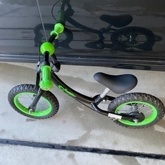 キッズバイク　ペダル無し　スライダー　黒緑