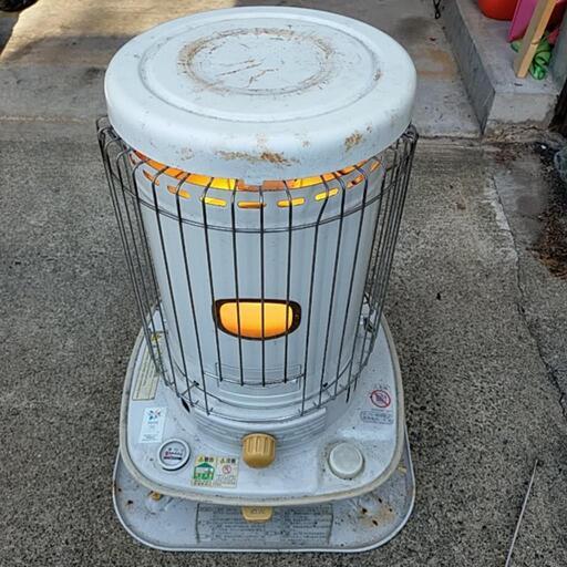 コロナ　ストーブ　古いです