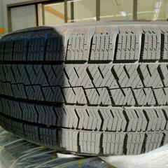 【横浜×手渡し希望】205/60r16 スタッドレス　ホイール付きの画像