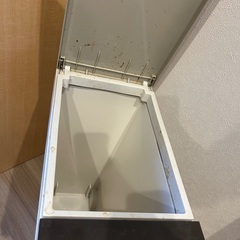 30Lゴミ箱★ワンプッシュ式の画像