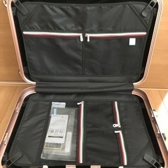 スーツケース 鍵付き 68Lの画像