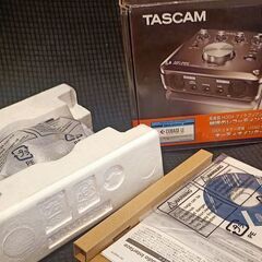TASCAM DSPミキサー搭載USB2.0 192kHz対応オ...