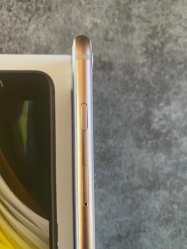 iPhone8 64G バッテリー84%