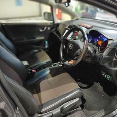 ホンダ フィット シャトル ハイブリッドの画像