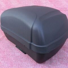 10月１２日在庫有● ４８㍑ 位 ？キー 取り付けベース付き 大型 リアBOX 中古 原付～大型迄●の画像