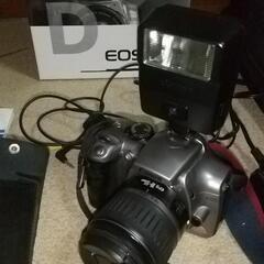 CANON EOS KISSデジタル一眼レフカメラ