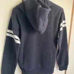 しまむら　パーカーの画像