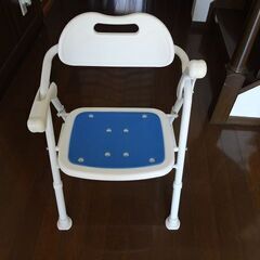 【中古　介護用品】　入浴介護椅子（シャワーチェア）の画像