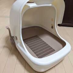 【美品】猫トイレ、デオトイレ、フード付の画像