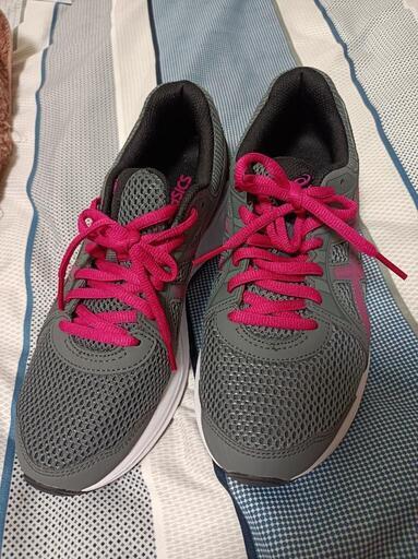 ✨asicsスニーカー✨