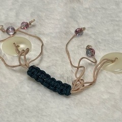 新品未使用 上品なマスクを止めるバンドの画像