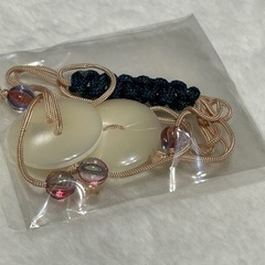 新品未使用 上品なマスクを止めるバンドの画像