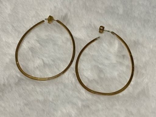 スピック&スパンで購入した金メッキのピアス