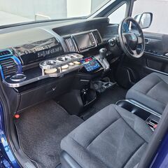 ステップワゴン　スパーダZ　H22　車検5/10　走行129000ｋ　純正ＨＤＤインターナビ＆地デジＴＶ＆フリップダウンモニター　カラーバックカメラ　ＥＴＣ　両側パワースライド　純正エアロ＆社外17ＡＷ　キセノン＆フォグ　8人乗りの画像