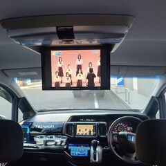 ステップワゴン　スパーダZ　H22　車検5/10　走行129000ｋ　純正ＨＤＤインターナビ＆地デジＴＶ＆フリップダウンモニター　カラーバックカメラ　ＥＴＣ　両側パワースライド　純正エアロ＆社外17ＡＷ　キセノン＆フォグ　8人乗りの画像
