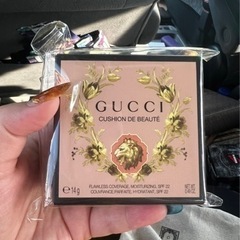 GUCCI ファンデーション