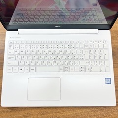 【超美品】ホワイトNEC☘新品SSD256GB搭載！☘第8世代Core i3