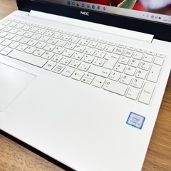 【超美品】ホワイトNEC☘新品SSD256GB搭載！☘第8世代Core i3