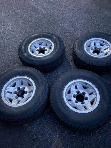 トヨタ純正　ランクル70 アルミホイール　スタッドレスタイヤ
