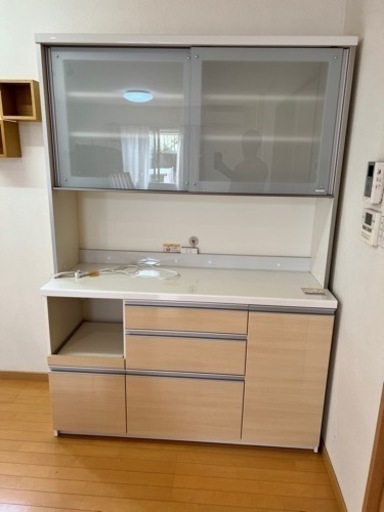 【早い者勝ち】✨Pamouna/パモウナ✨食器棚❗️