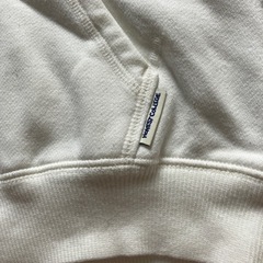 GU SEVEN トレーナーの画像