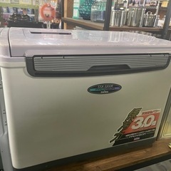 5面真空断熱　ダイワ 大型クーラーボックス　プロバイザーSSX3200R両開き32L 中古