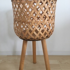 ★鉢カバー　木製　観葉植物付きの画像