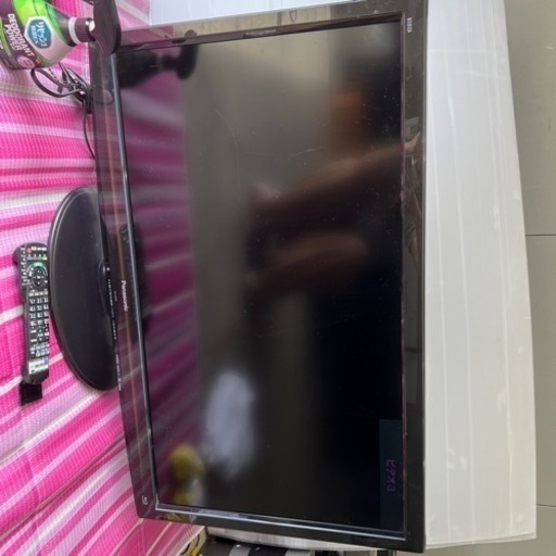 37型　ブルーレイ内蔵テレビ　2010年製