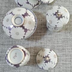 蓋付きの御飯茶碗と蓋付きの湯飲み茶碗 ２個組の画像