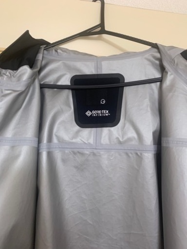 GORETEX INFINIUMシェルジャケット　黒　XL 新品未使用品