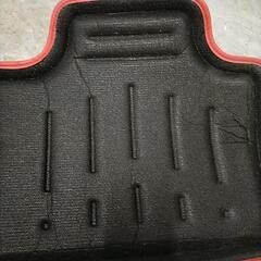 軽自動車　後部座席シートの画像