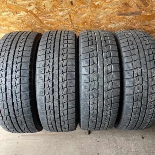 ほぼ新品　North Trek N3i 215/60R16 スタッドレス タイヤ　2019年製　16インチ