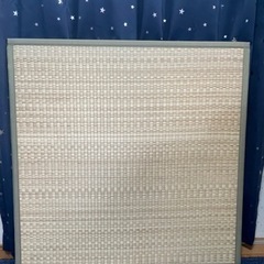 つながる正方形の畳 3枚の画像