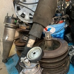 空ペール缶や廃パーツ等