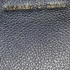 【現金のみ】【】CHARLES & KEITHのﾊﾞｯｸﾞです。の画像