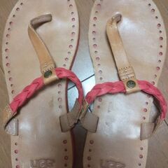 値下げ▼　UGG　レザー製ビーサン　23cm