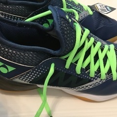 【バドミントンシューズ】ヨネックス　25.5cm コンフォートZ2 ワイドミッド の画像