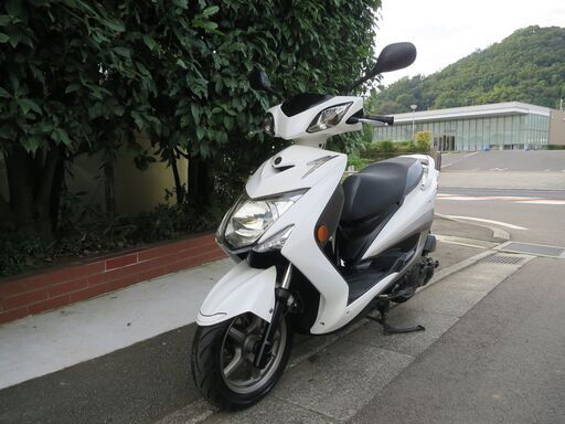 ヤマハ　シグナスX-SR125　3型(国内モデル）実働中古美車　バッテリーフル充電済　オイル交換後渡し　バフ磨き済み　ナンバー登録書類あり 未使用