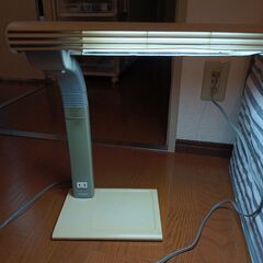デスクライトの画像