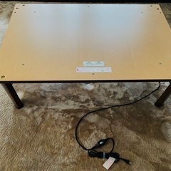 こたつ　高さ調整付き　KOIZUMIの画像