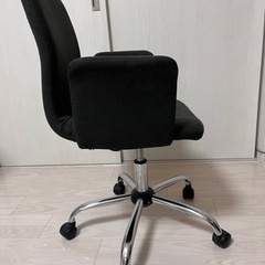 LOWYAオフィスチェアの画像